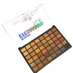 48 Colors Eyeshadow (Tonos Cafés)