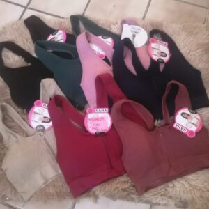 SU829 Top deportivo con cierre