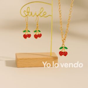 Collar y aretes de cereza $20 pz $15 por docena