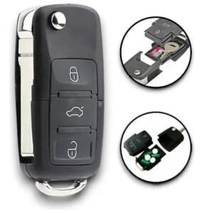 Pastillero en forma de llave de carro falsa