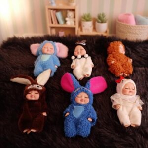 Bebe miniatura de personajes