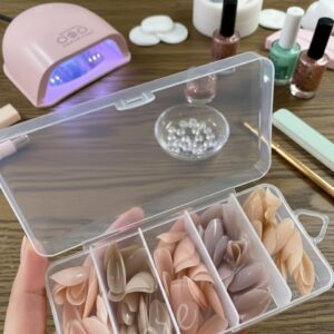 Tip de uñas color NUDE